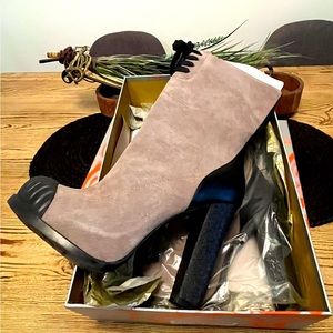 Kelsi Dagger Taupe and Black Heeled Boots